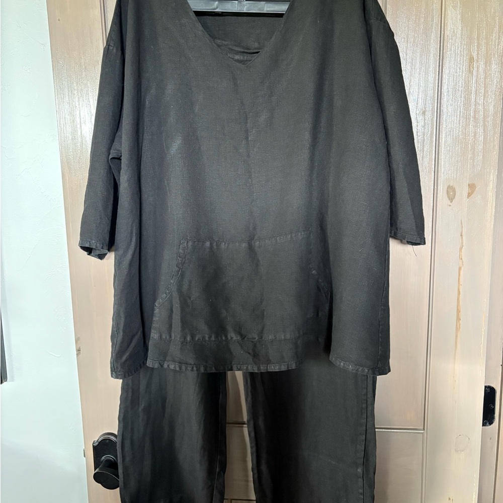 Bryn Walker Black Linen V-Neck Ensemble